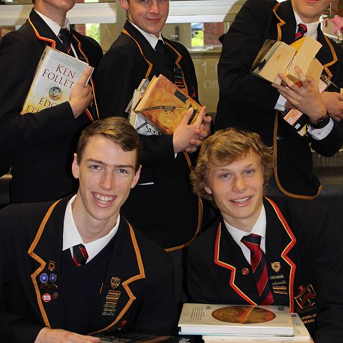 Senior Librarians Run Training Programme