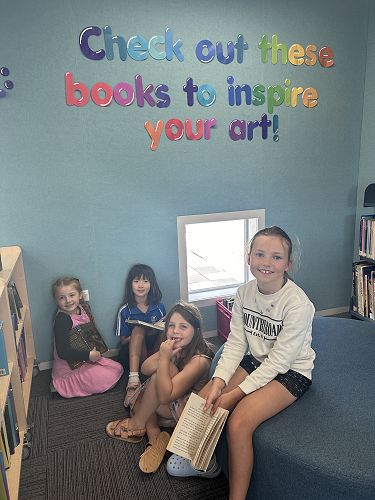 Lunchtime library fun