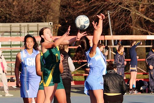 Lucy Gilsenan from Year 9A Team at SISS Junior Netball Tournament