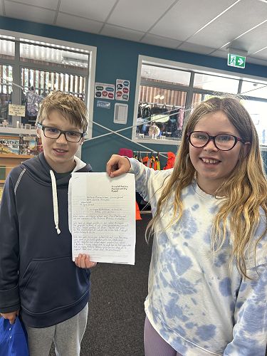 Our enviro group leaders are off to our school's local supermarket Fresh Choice, to apply for a Community Grant - They wrote the application themselves! We hope we are successful in our application