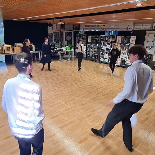 Caroline Plummer Community Dance Fellow Workshop with Daisy Sanders