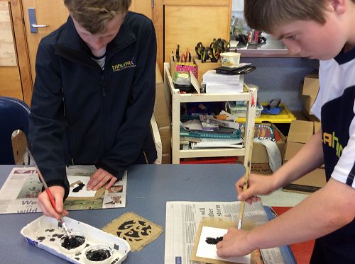 Marae Week 2015 Preparing hessian screen prints -Art