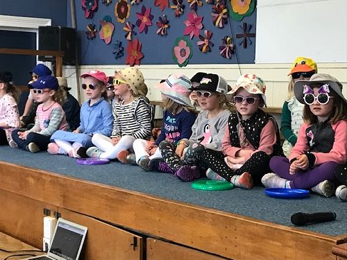 Room 8 singing Christmas on the Beach