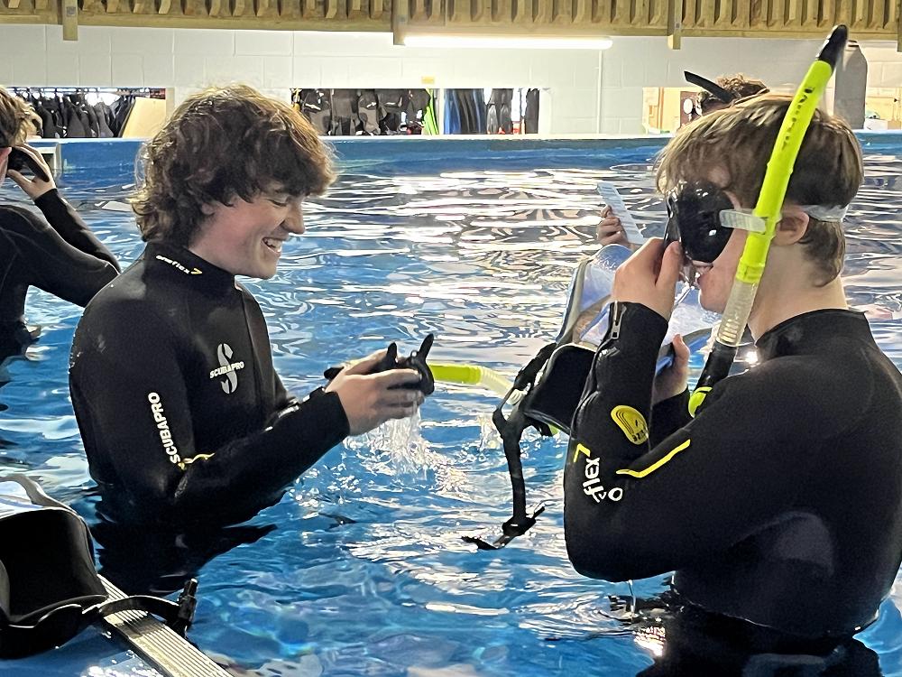 Biology students in the Dive Otago pool