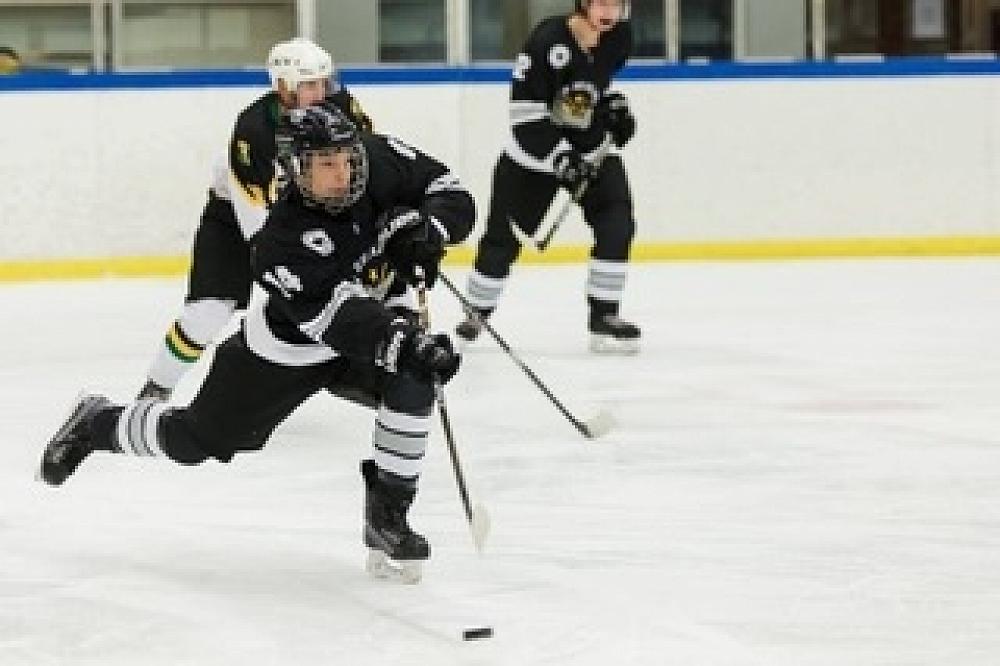 Billy Sheard playing Ice Hockey for NZ U20