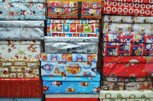 Wanted: Wrapping paper, bags etc