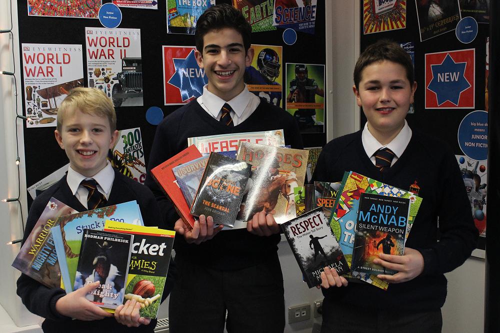 Go McGlashan Read raises money for the library