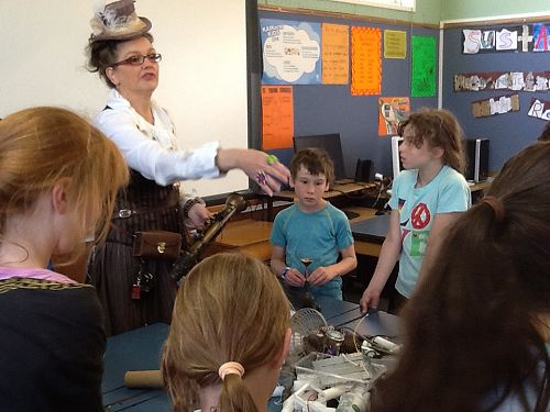 <br />
Steampunk<br />
<br />

