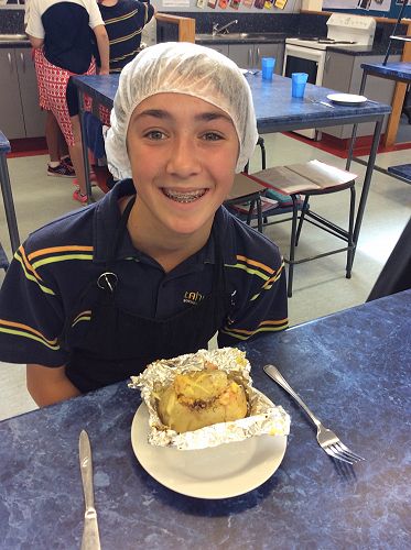 A super stuffed baked potato
