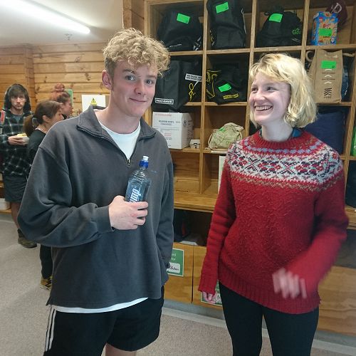 Ever the Johnnies gentlemen Max Walker takes time out to talk to YHA guests from overseas (wary boyfriend in rear of shot)