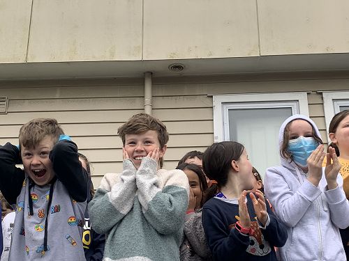 Jedd and Mikey react to the building coming down