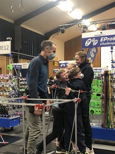 EPro8 - Trying to see if the Kaikorai Aces can fit in their mosh pit. 