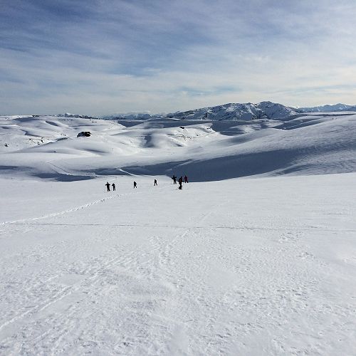 Year 13 PE - Snow Caving Camp, Pisa Range