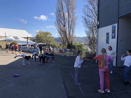 R9 - 4 square