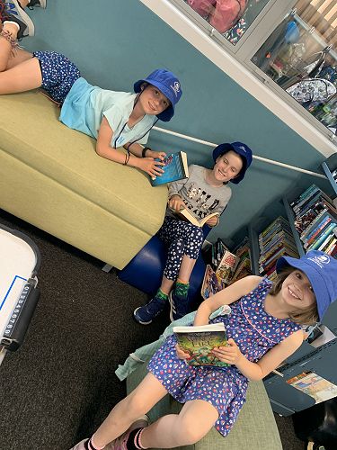 When it's too hot outside, it's great to be able to chill indoors and read at lunchtime! 