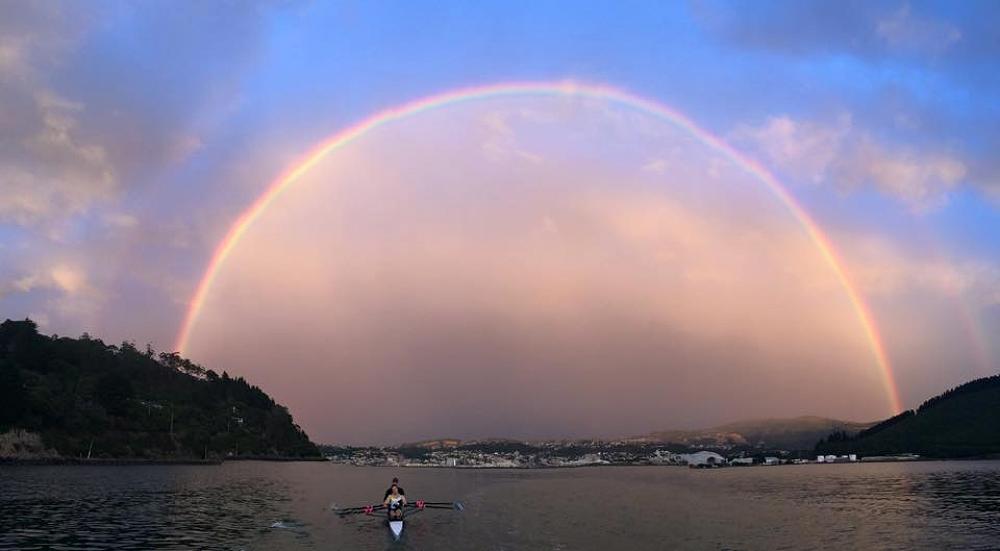 Tom Grave & Woody Kirkwood train on the Otago Harbour
