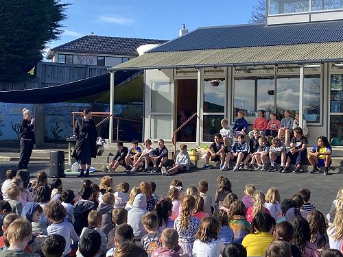 Whole school Jam Jump for the Zespiri Virtual Challenge. Thank you to our Senior Jump Jam teams for leading this event.