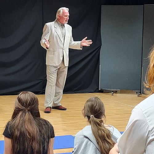 Theatre advice with&nbsp; professional veteran actor, Steven Ray