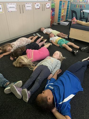 Rūma waru - Room 8, do some relax kids exercises with Ms Downie