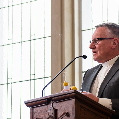 Rev. Barry Kelk