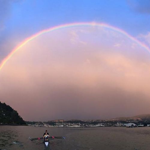 Tom Grave & Woody Kirkwood train on the Otago Harbour