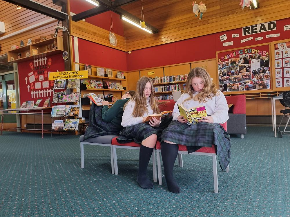 📚 8W LIBRARY TIME📚 — Waimate High School Newsletter