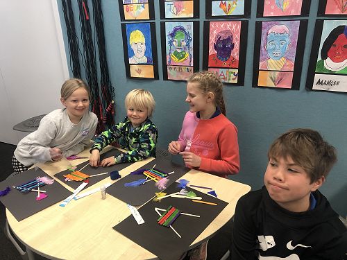 Creating Matariki kites in our whānau groups 