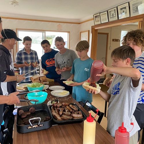 Rail Trail 2021 - Oturehua lunch