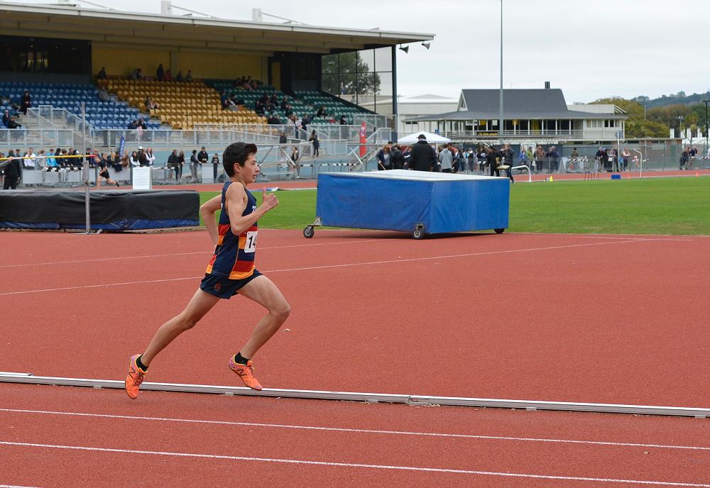 Josh Hou smashes the 3000m record in the&nbsp;Otago Secondary Schools Athletic Championships setting a new record of&nbsp;9mins 42.30secs