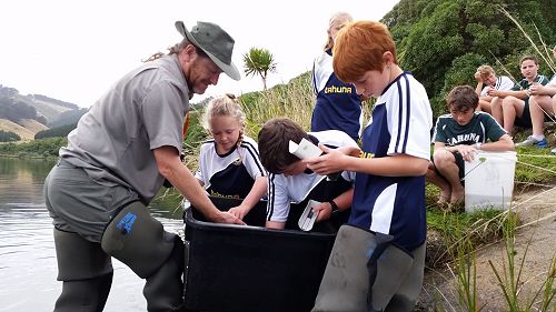 DOC Ranger Daniel Jack  working with Tahuna Scientists