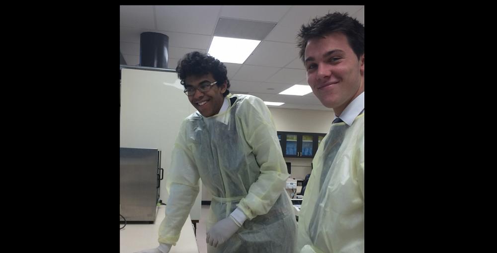 Ned and Spencer with a gel electrophoresis tank