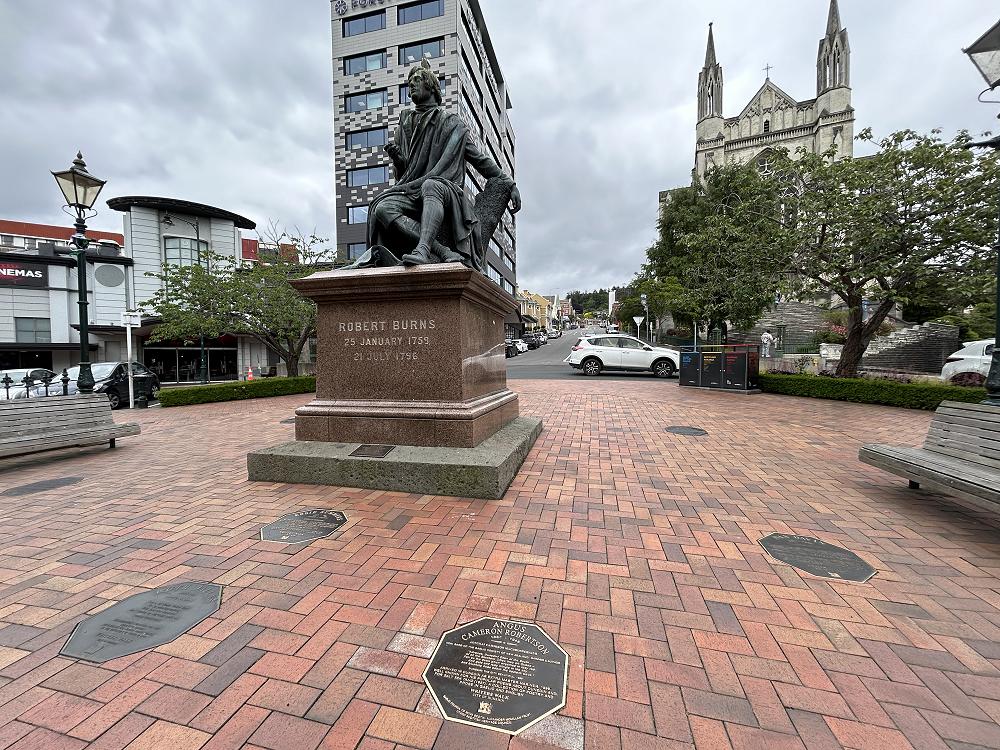 Plaque unveiled for Gaelic bard