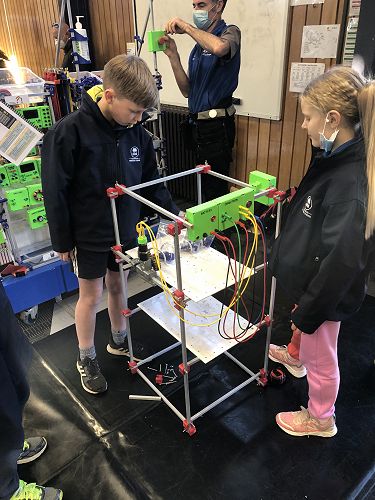 EPro8 - Testing to see if their vending machine will work 