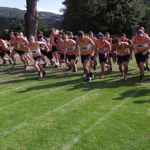 Burns students at the 400m start line