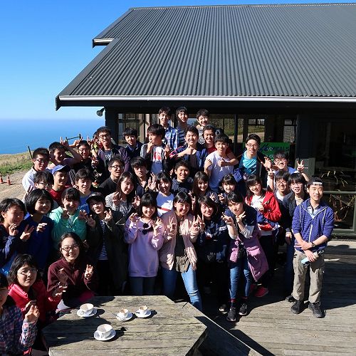The boys and girls from Ichikawa out at Taiaroa Head