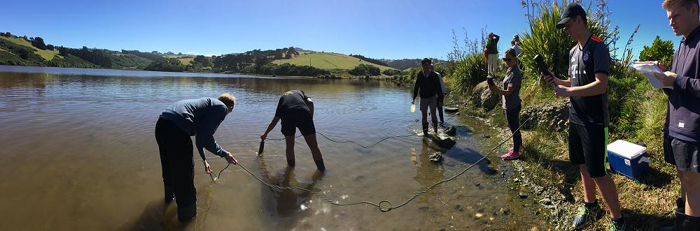 IB Students measure water quality at Tomahawk Lagoon
