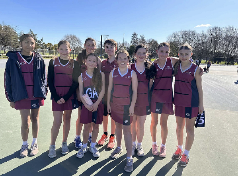 Staff v Student’s Netball Game