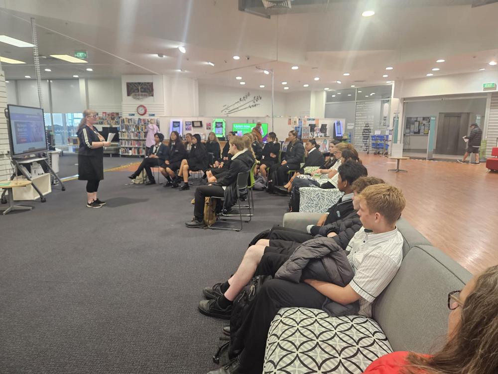 Year 12 Literature Class Visits Eastgate Library