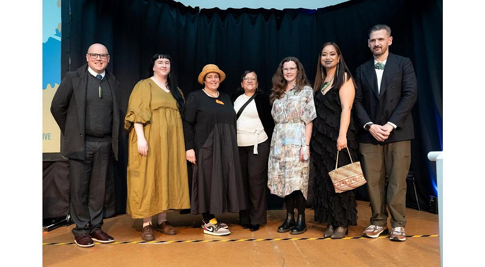 Call for judges of the 2027 New Zealand Book Awards for Children and Young Adults