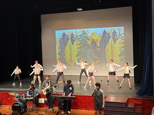Tahuna Dancers