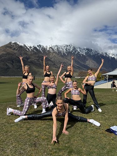 Hannah Montana - Fitness Team