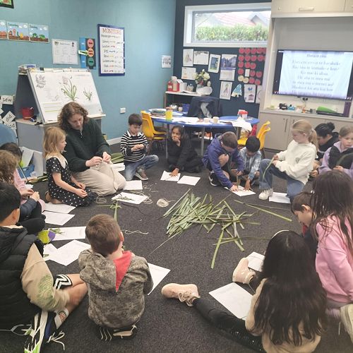Harakeke weaving with Miss Youngs