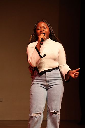 Vivian Ntamushobora