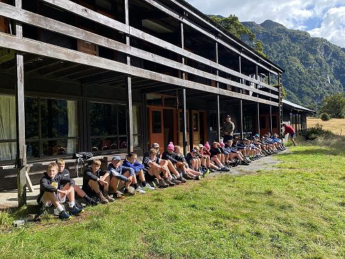 Seeking help from our Wanaka contacts ...