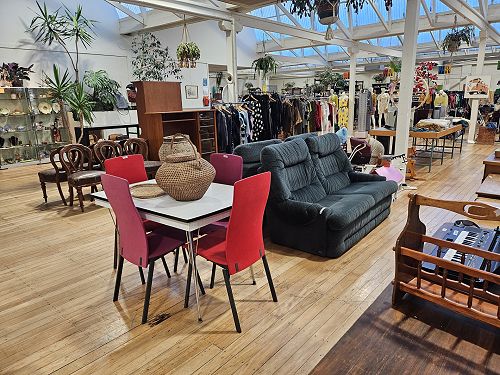 Vogel Street Shop