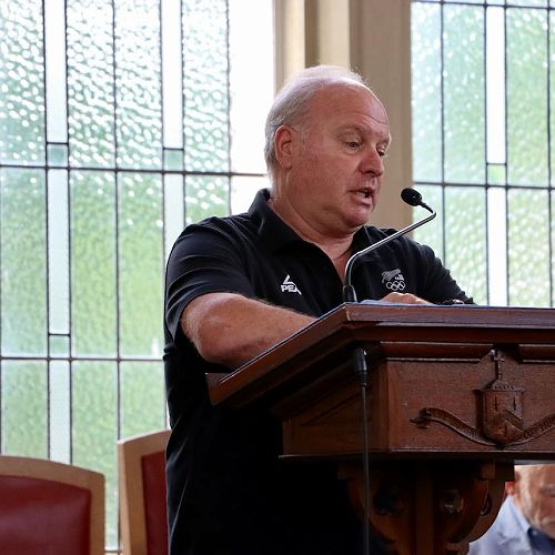 Distinguished Old Collegian Lars Humer addresses the boys