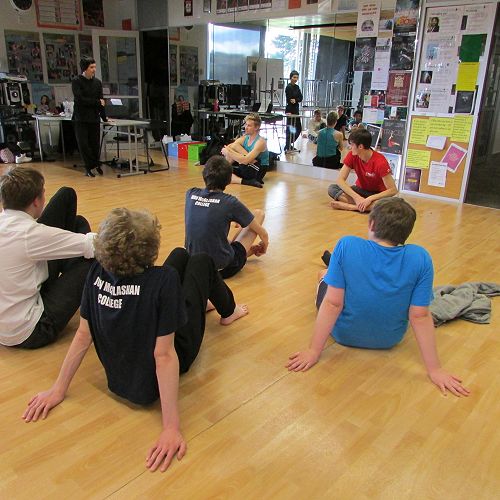 RNZB dancers Loughlan Prior and William Fitzgerald have a Q&A session with the senior drama class