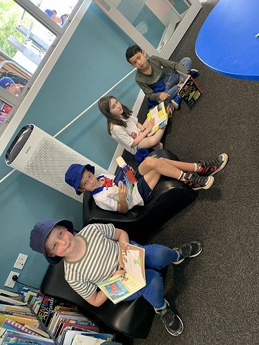 Lunchtime when it's 30º outside means it's cooler inside - a great place to chill with a book