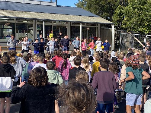 Whole school Jam Jump for the Zespiri Virtual Challenge. Thank you to our Senior Jump Jam teams for leading this event.